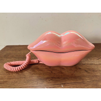 Vintage pop-art lippen telefoon
